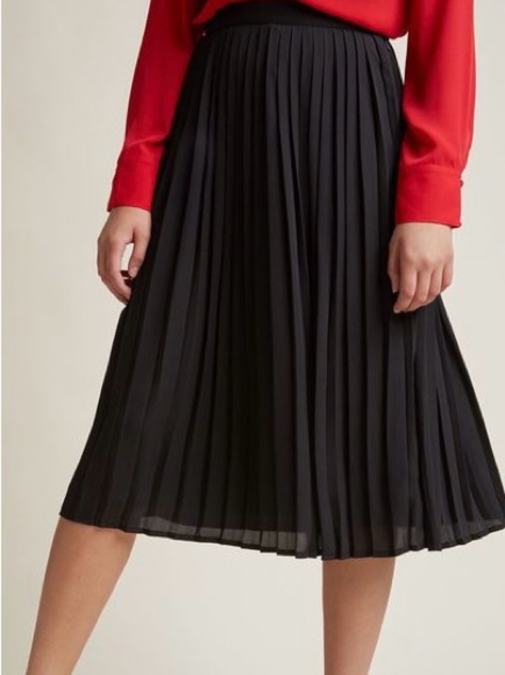 Old Navy black accordion pleat midi skirt